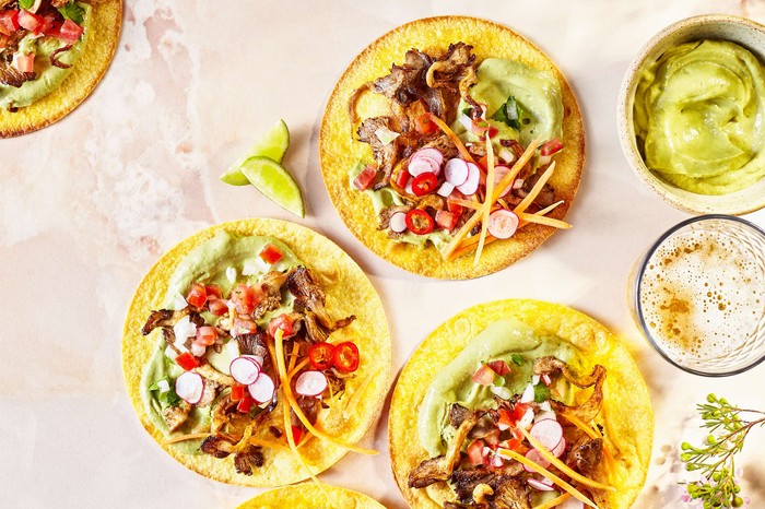Mushroom tostadas with dips on the side