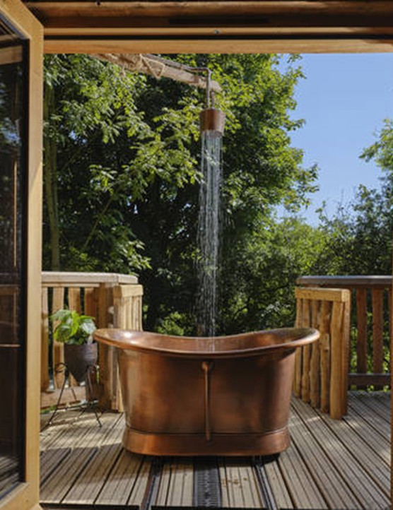 Copper bath on an outdoor patio